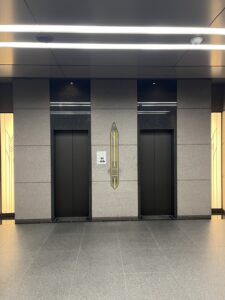 サカイビルディングエレベーターホール画像
