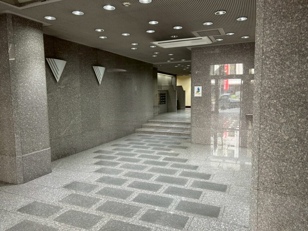 エントランスホール